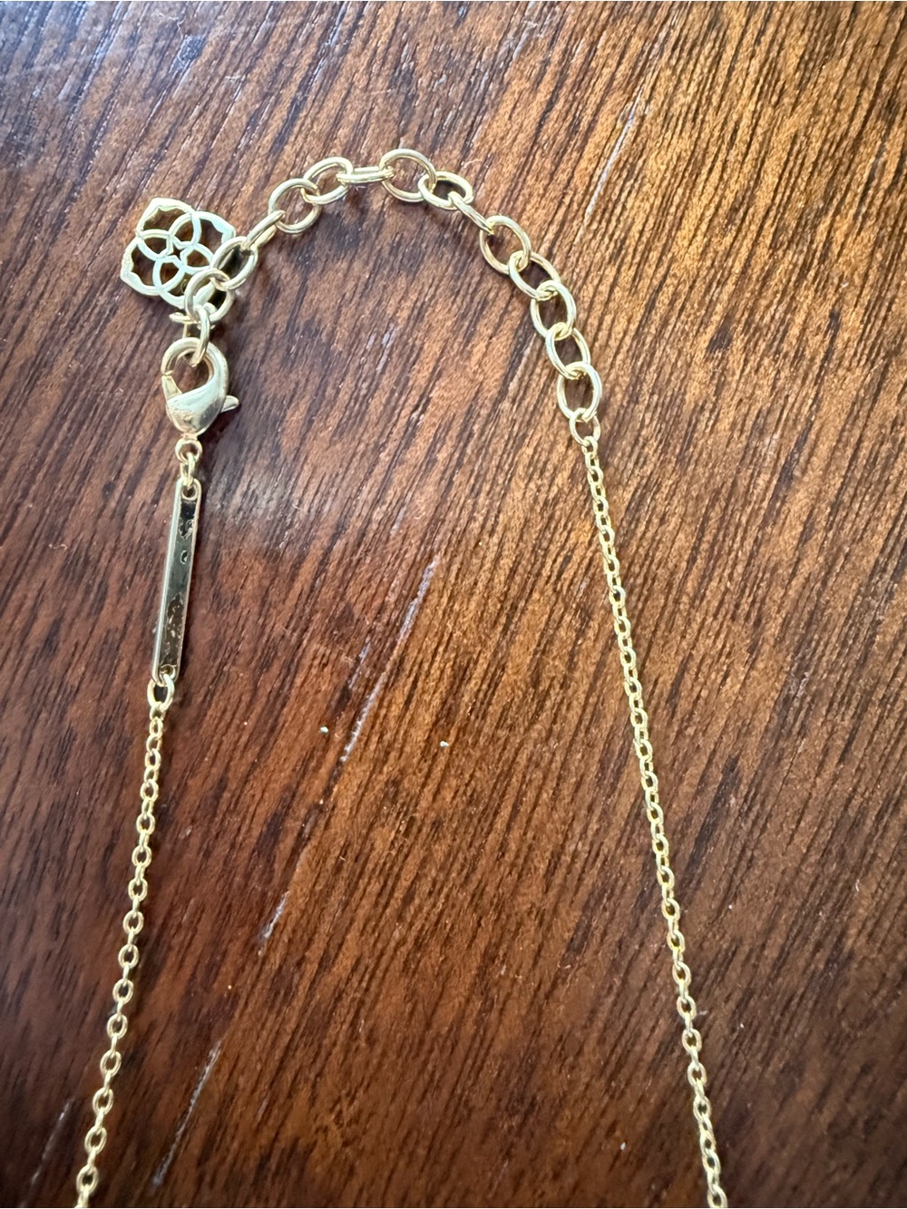 Kendra Scott Gold Necklace with emerald stone - Picture 2 of 6